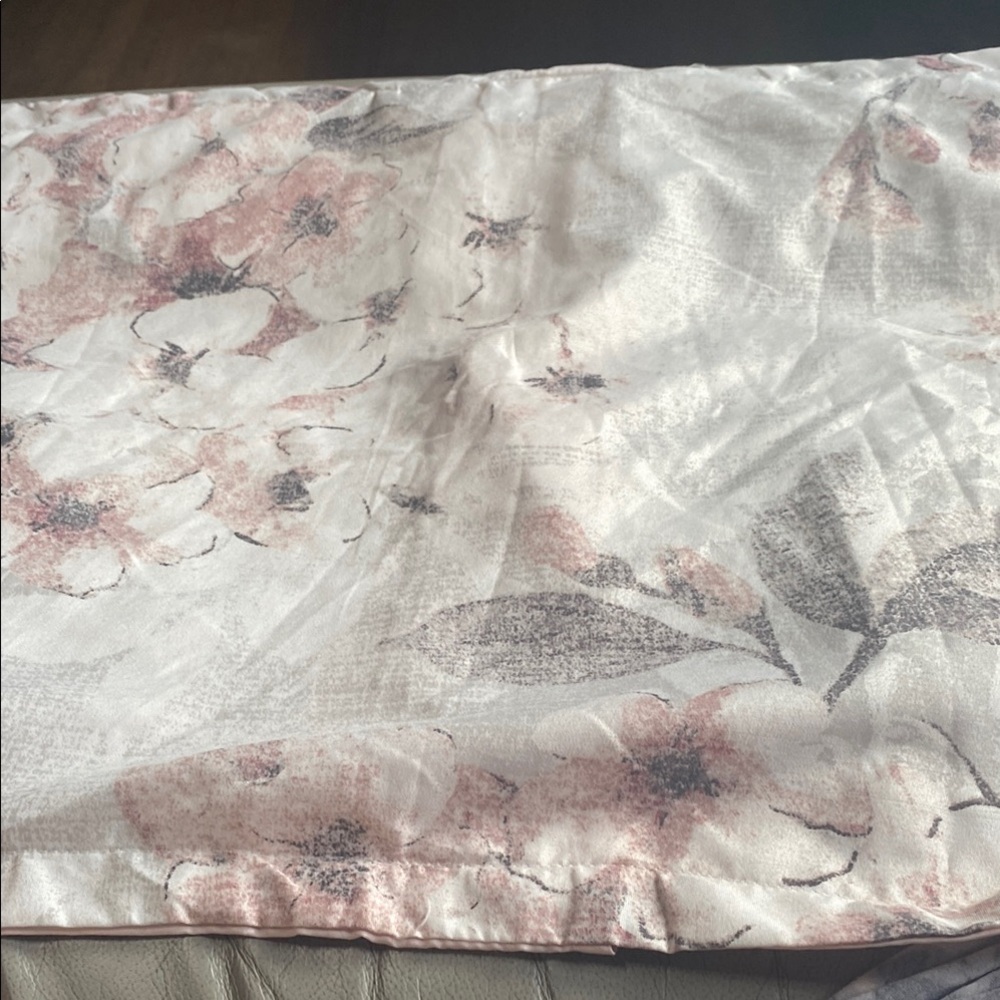 Set of 2 Standard size Shams